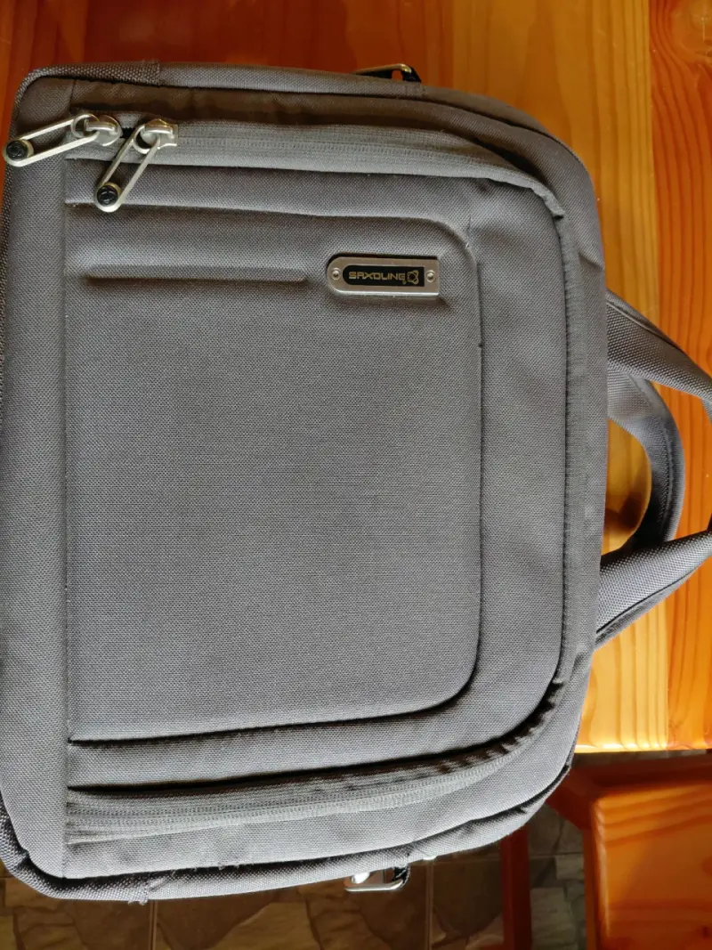 Laptop HP ProBook 455 G9 con bolso incluido - 4
