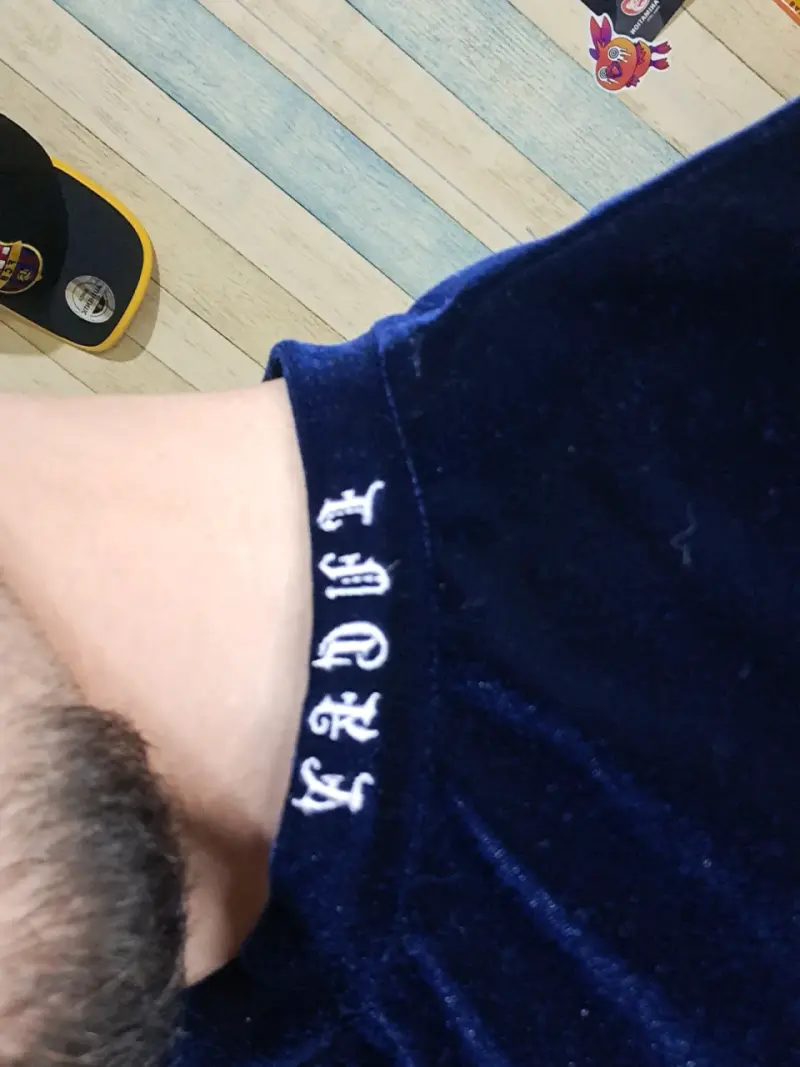 Polera de terciopelo azul para hombre - 3