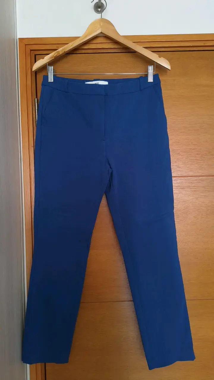 Pantalones azul marino para mujer