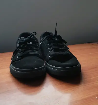 Zapatillas negras DC Shoes para hombre - miniatura 1