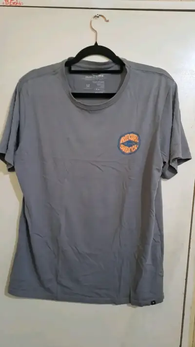 Polera gris Rip Curl hombre - miniatura 1