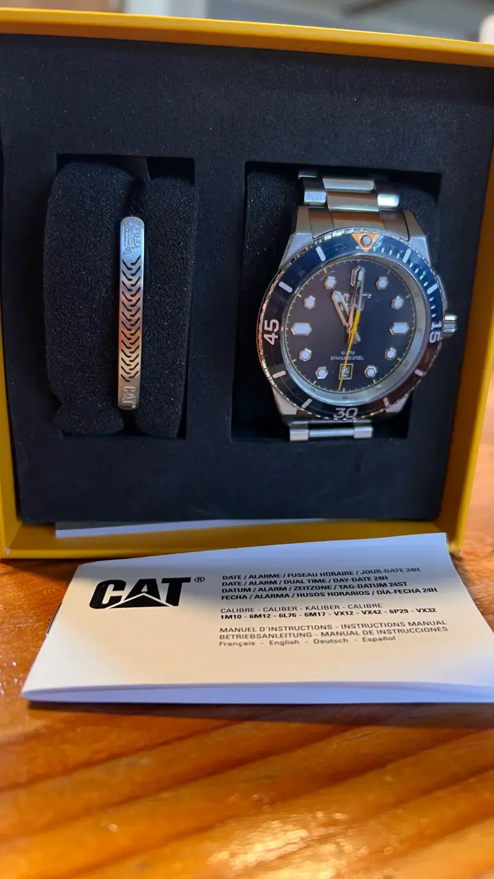 Reloj CAT resistente al agua y con pulsera - 3
