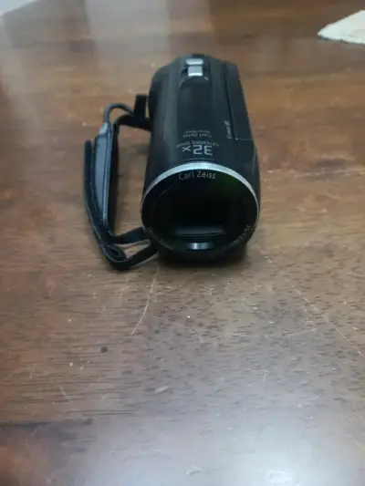 Videocámara Sony Handycam con Zoom 32x - miniatura 1