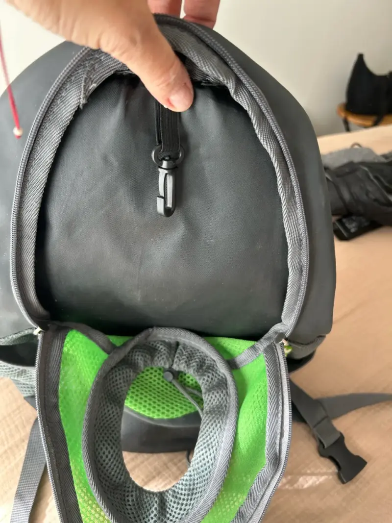 Mochila para mascotas con ventana de malla verde - 3