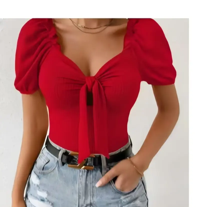 Blusa Roja con Lazo y Mangas Abullonadas