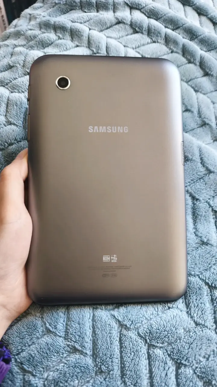 Samsung Galaxy Tab 2 7" (GT-P3110) - 3