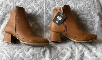 Botines  marrón con tachas - miniatura 2