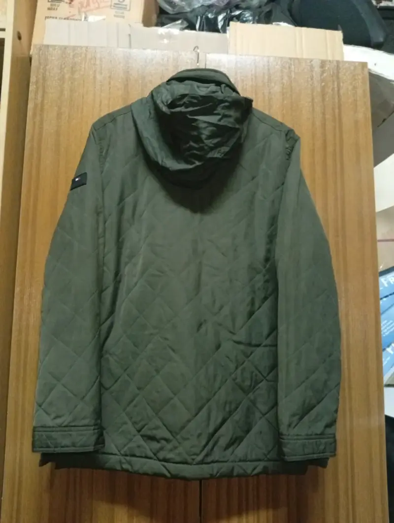 Chaqueta verde Tommy Hilfiger con capucha - 4