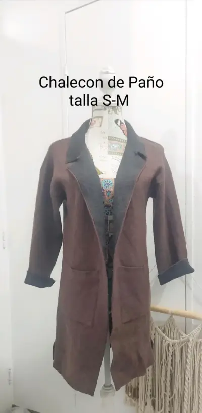 Chaleco rojo Zara talla M-L - miniatura 3