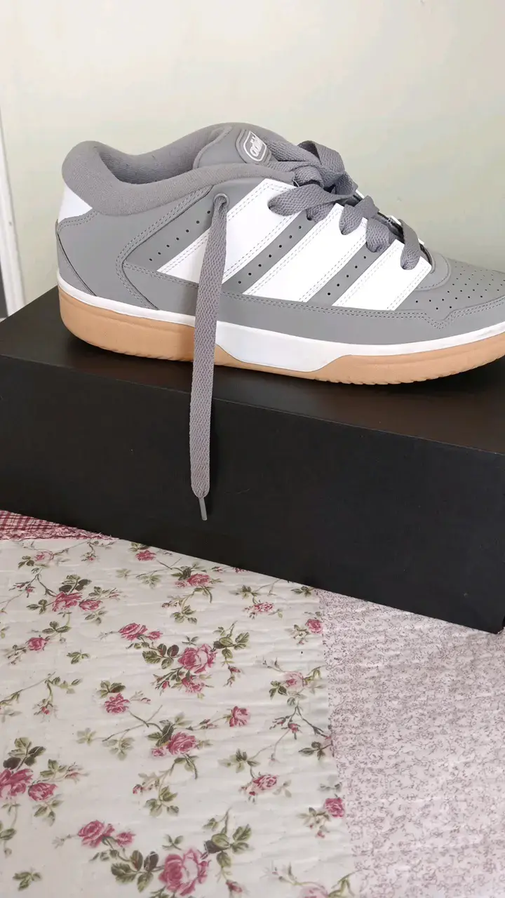Zapatillas deportivas grises Adidas para hombre - 2
