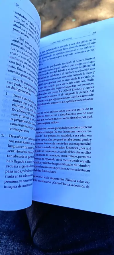 Libro 'La Ley de la Atracción' de Camilo Cruz - miniatura 3