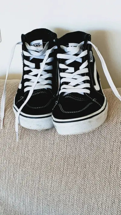 Zapatillas Vans negras de caña alta - miniatura 2