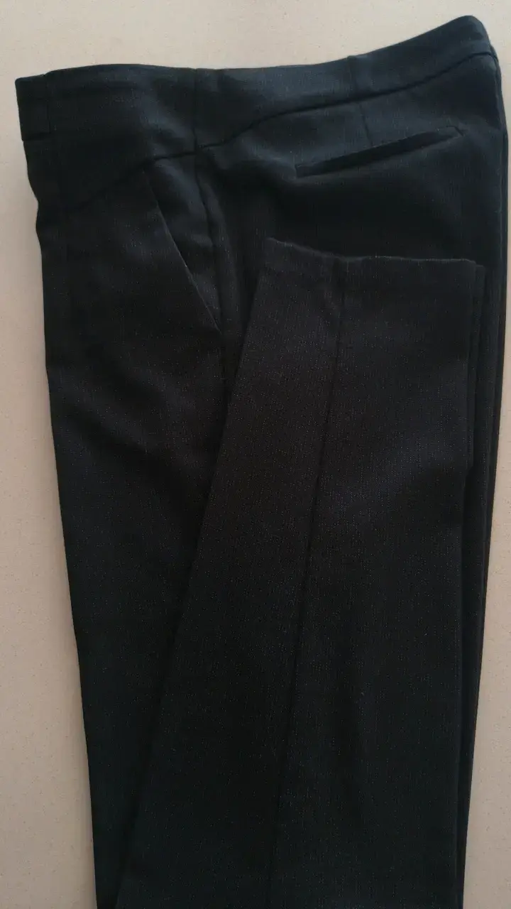 Pantalón negro elegante para mujer - 2
