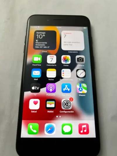 iPhone 7 Plus 64GB Negro en Buen Estado - miniatura 1