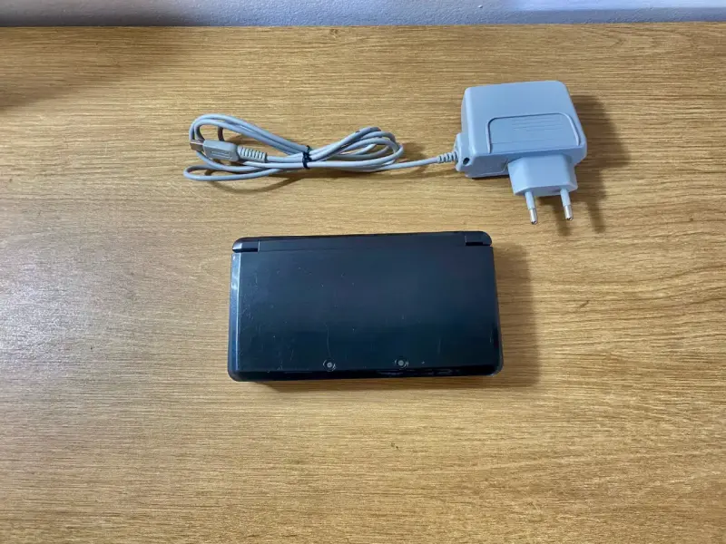 Nintendo 3ds grey/red magia - 3