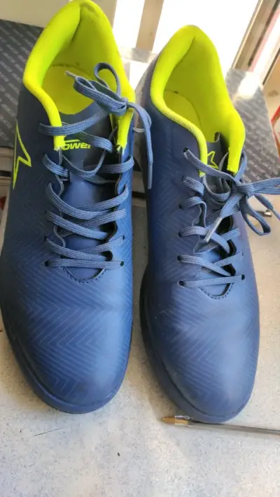 Zapatillas deportivas azules con interior amarillo - miniatura 1