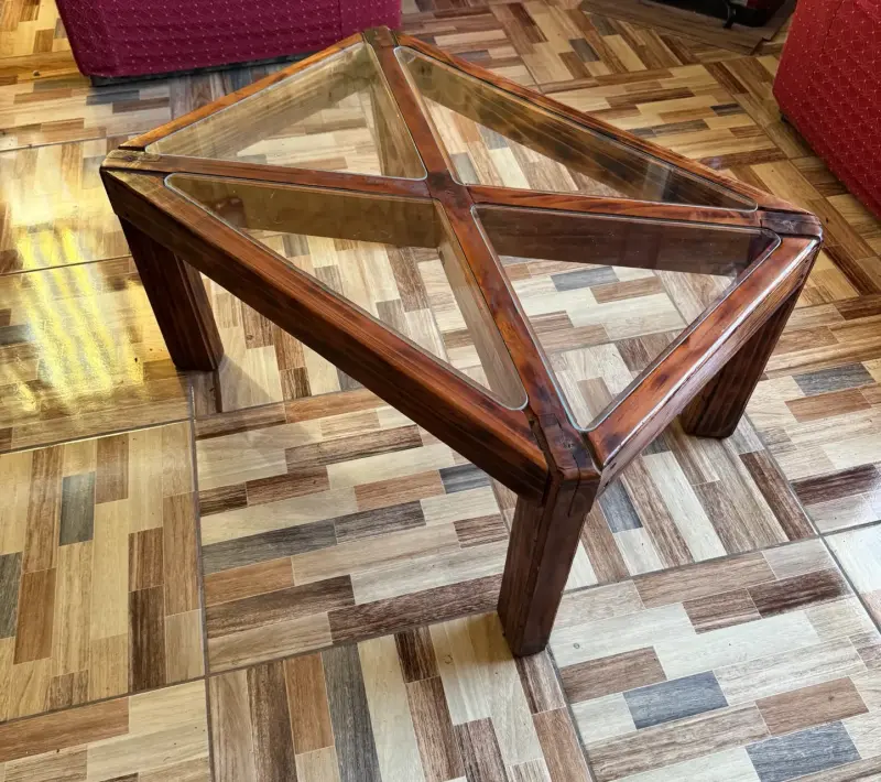 Mesa de Centro de Madera y Vidrio - 2