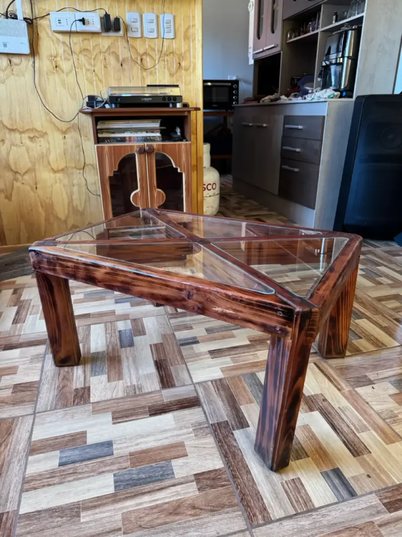 Mesa de Centro de Madera y Vidrio - 4
