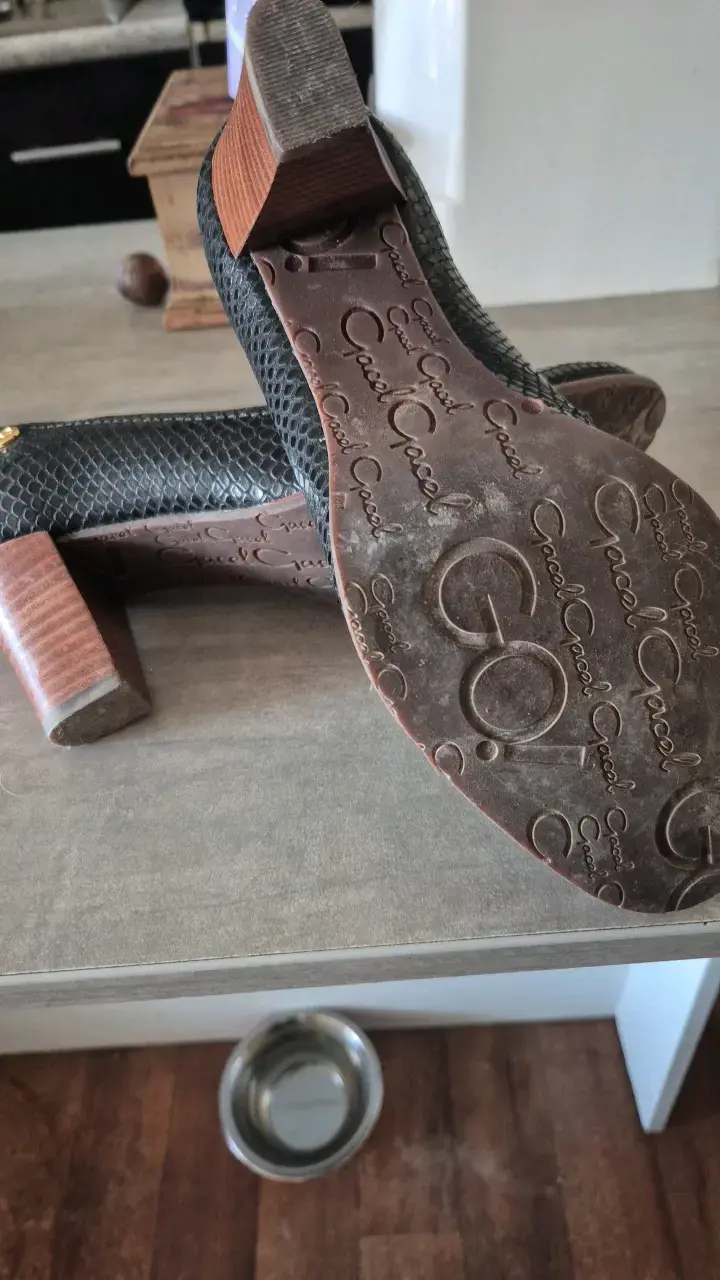 Zapatos de Tacón Negro Texturizados Gacel - 3