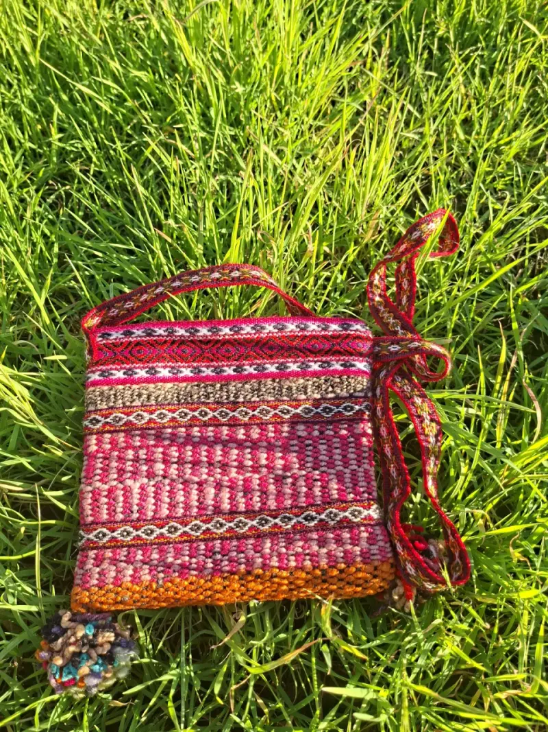 Bolso Pequeño artesanal tejido colorido - 1