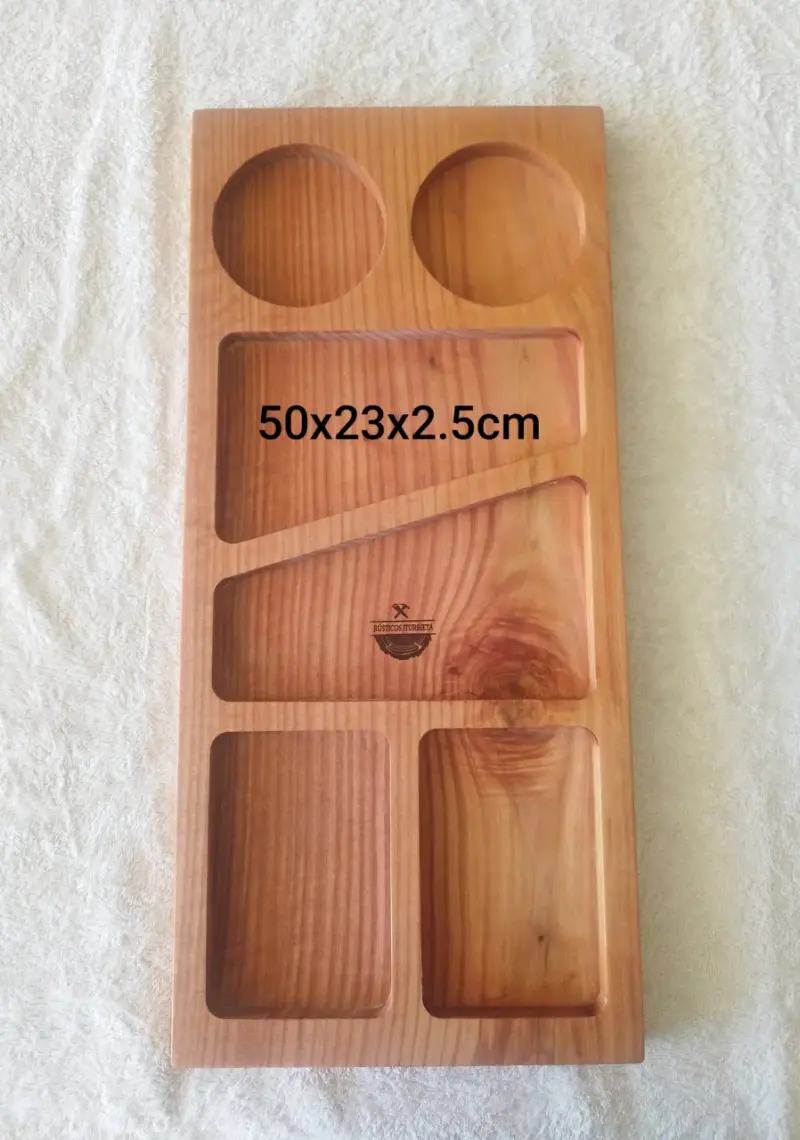Tabla de madera para servir con compartimentos - 3
