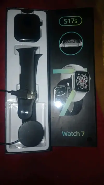 Reloj inteligente S17s con cargador - miniatura 1