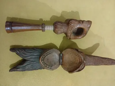 Pipas de madera tallada con diseño de rostros - miniatura 3