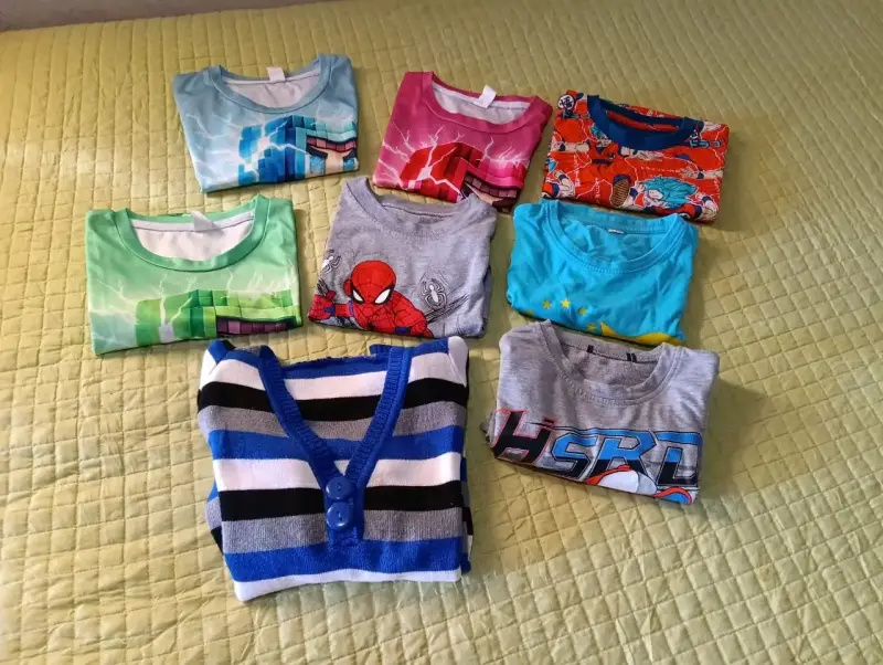Lote de poleras para niños talla 8/10 años