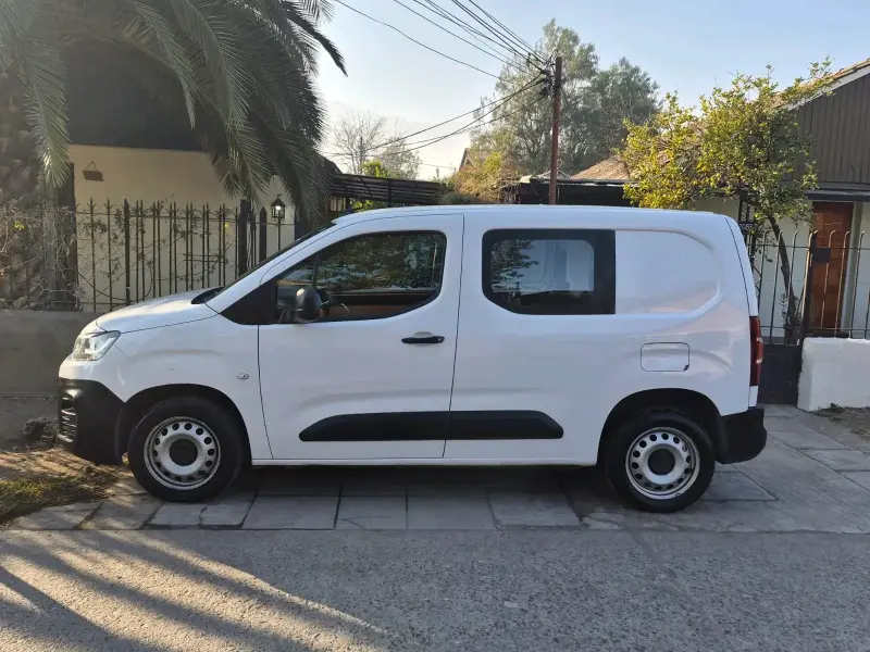 Citroën Berlingo 2020 en buen estado - 3