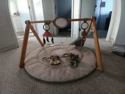 Gimnasio para Bebé Boho Chic Luxe Tiny Love - miniatura 2