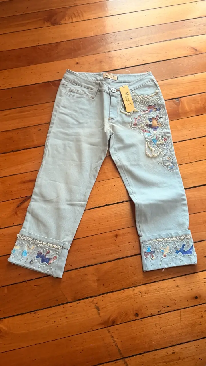 Jeans capri bordados para mujer - 2