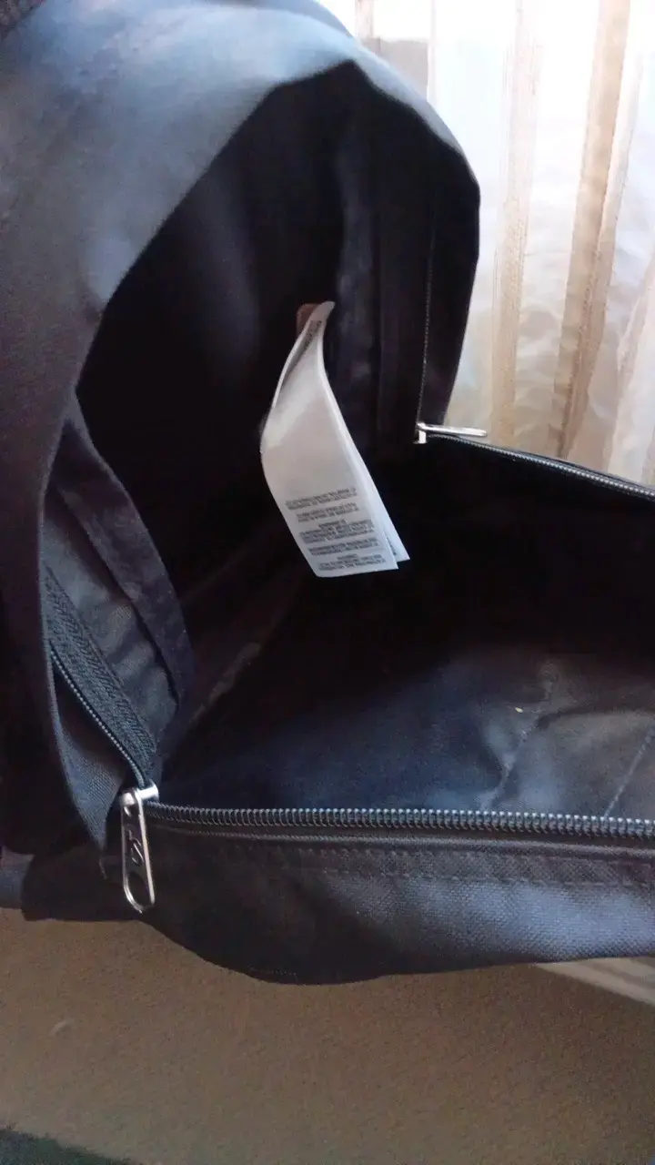 Mochila negra Jansport clásica - 2