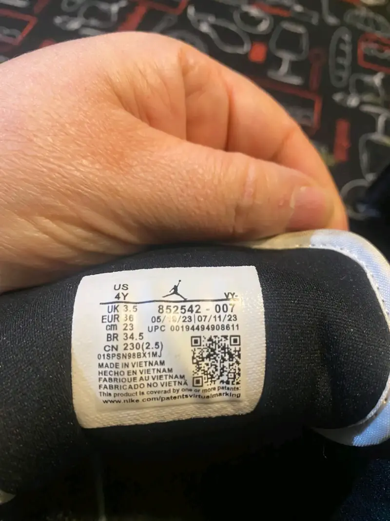 Zapatillas deportivas Air Jordan  negras y blancas - 5