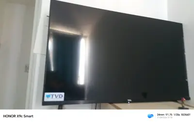 Televisor TCL Smart TV 55 pulgadas - miniatura 1