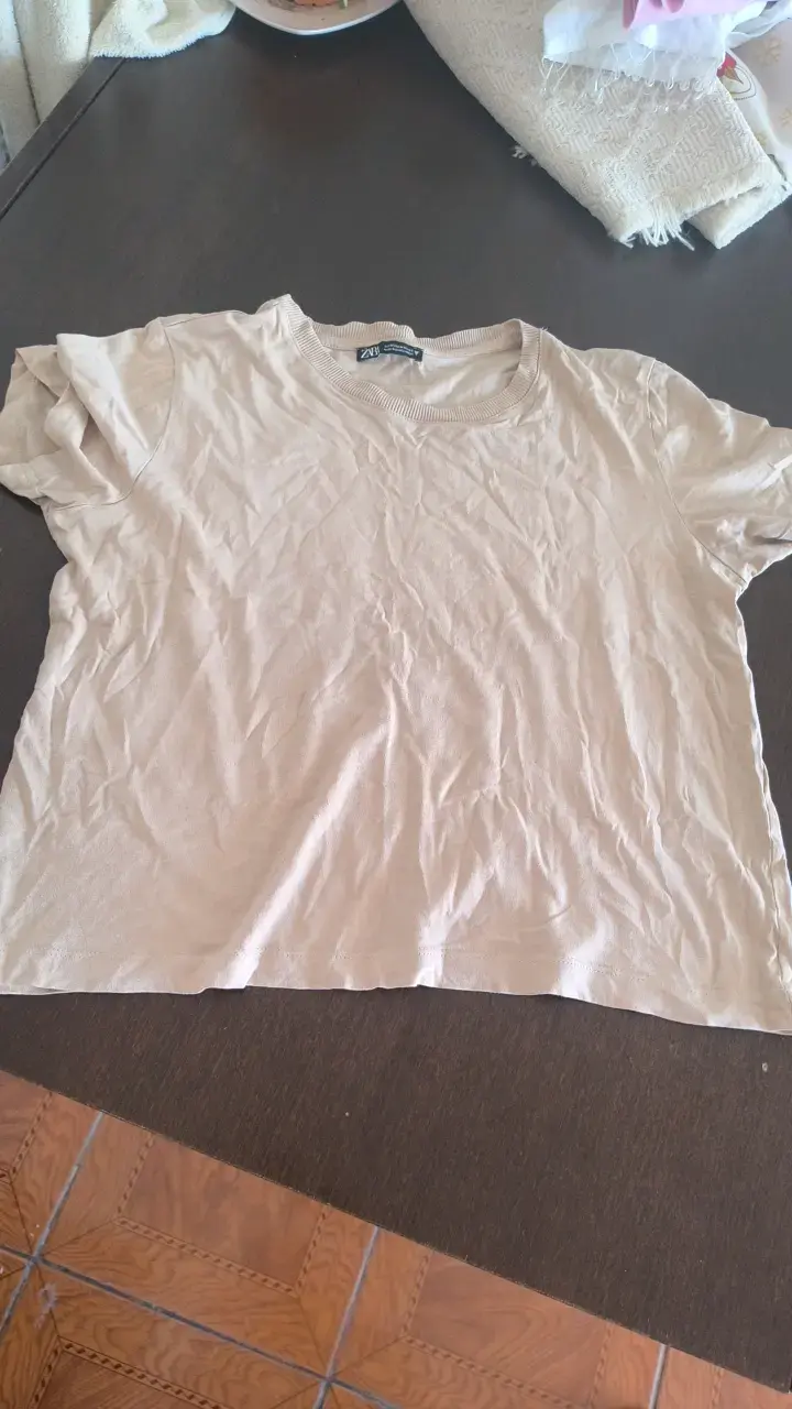 Polera beige Zara talla M - 1
