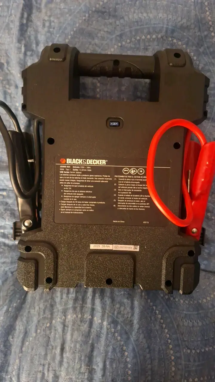 Arrancador auxiliar Black & Decker 500A - 2