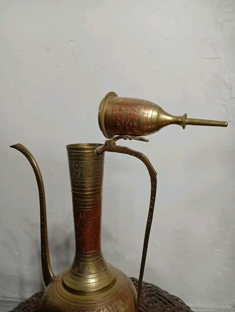Antigua Jarra de bronce/latón hindu,con tapa 35cm - 2