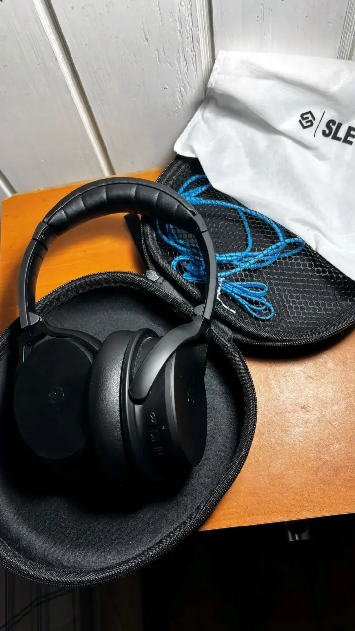 Audífonos Bluetooth Sleve con Estuche - 1