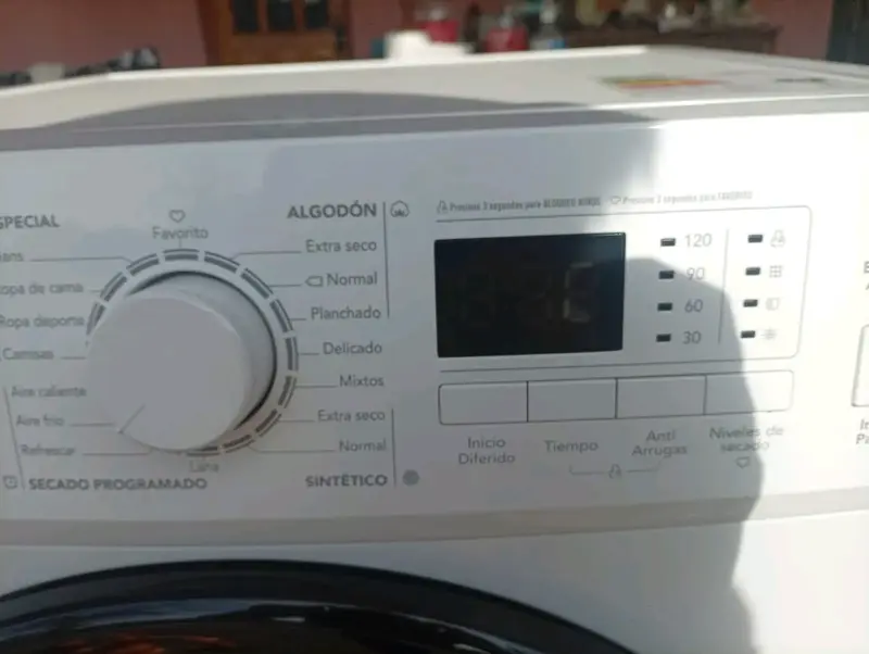 Secadora de Ropa a condensación Midea - 4