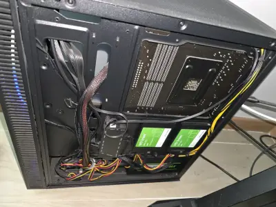 PC Ryzen 7 5700G RTX 3060 12GB 32GB RAM - miniatura 4