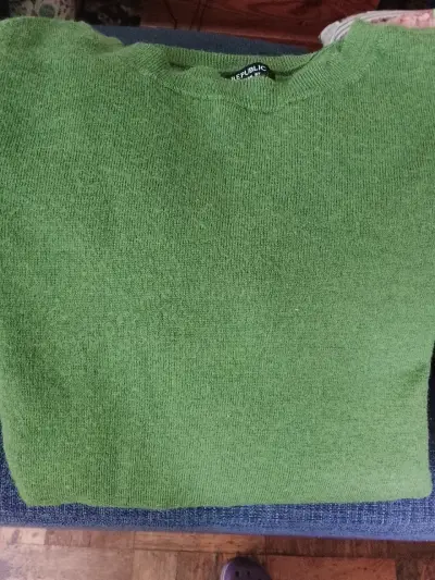 Suéter verde de lana merino italianBanana Republic - miniatura 6