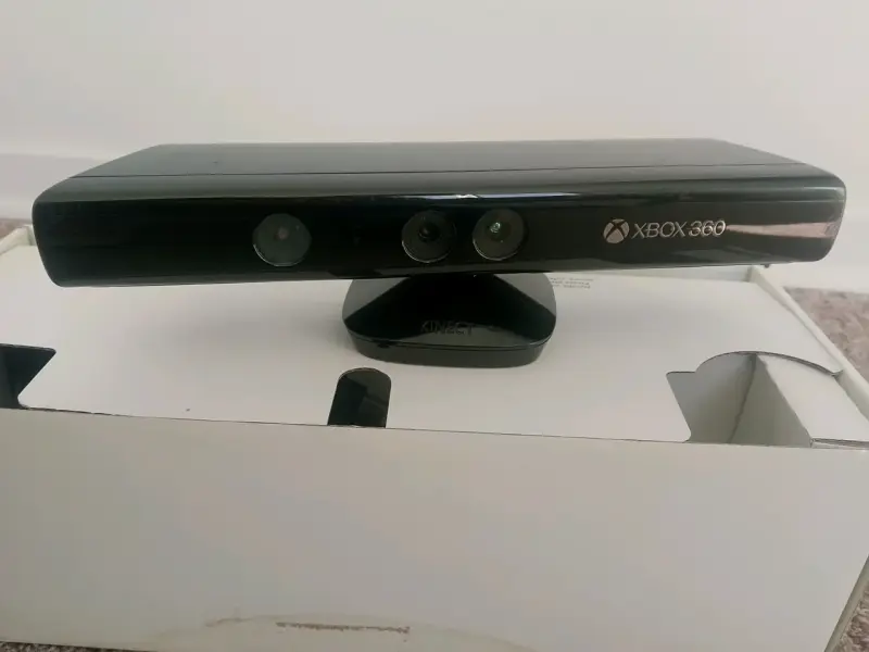 Sensor Kinect para Xbox 360 con juego incluido - 5