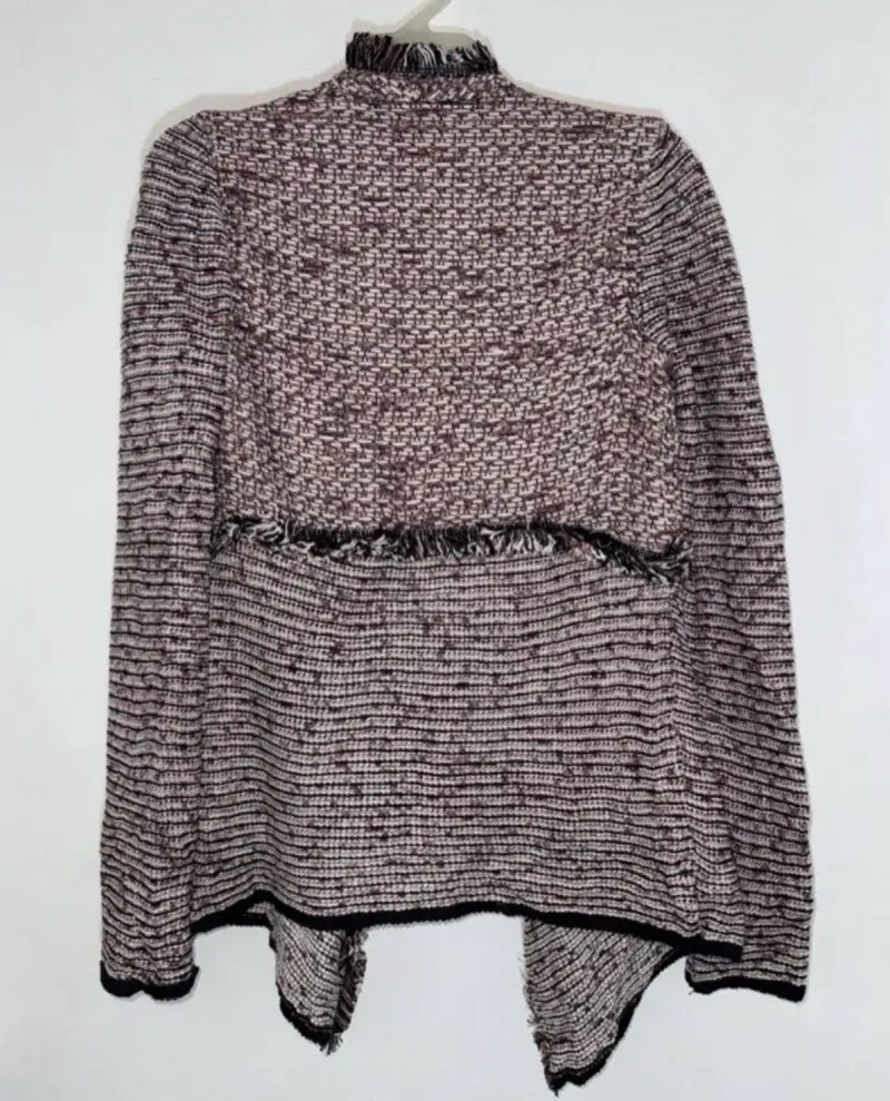 Cardigan abierto tejido en tonos marrón y negro - 4