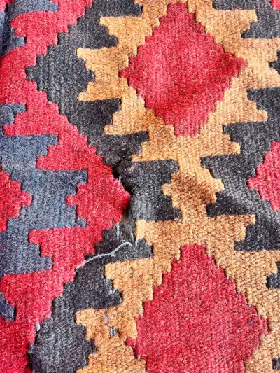 Alfombra kilim de lana con diseño geométrico - miniatura 3