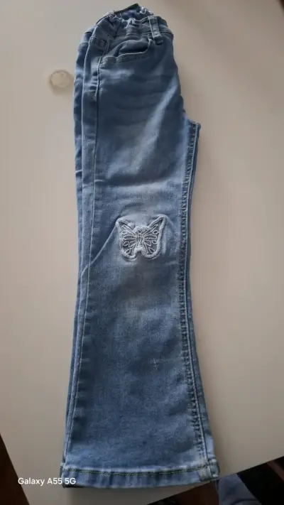 Jeans niña talla 4 y 6 - miniatura 2