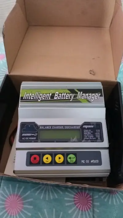 Cargador Inteligente de Baterías G.T. Power RC - miniatura 6