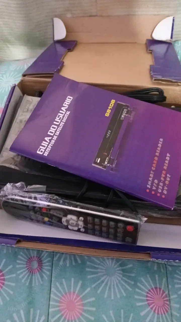 Receptor Satelital Digital S810B con Control Remoto - 5