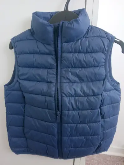 Chaleco acolchado azul sin mangas para hombre - miniatura 1
