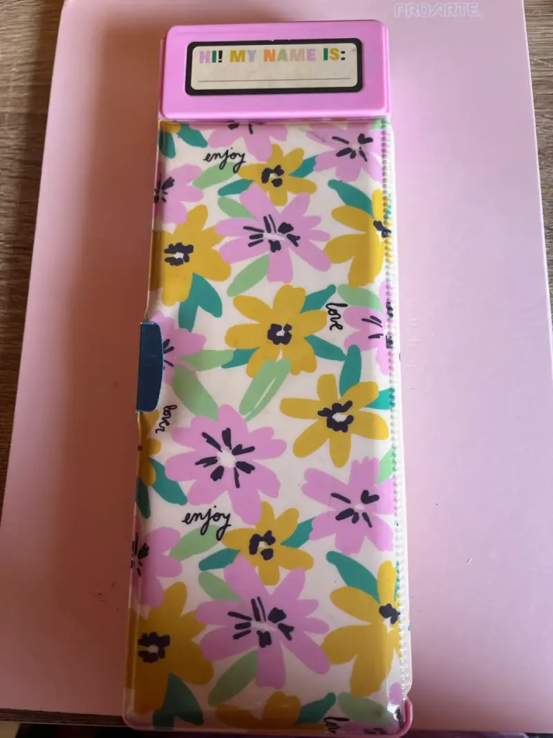 Estuche organizador floral con calculadora - 2