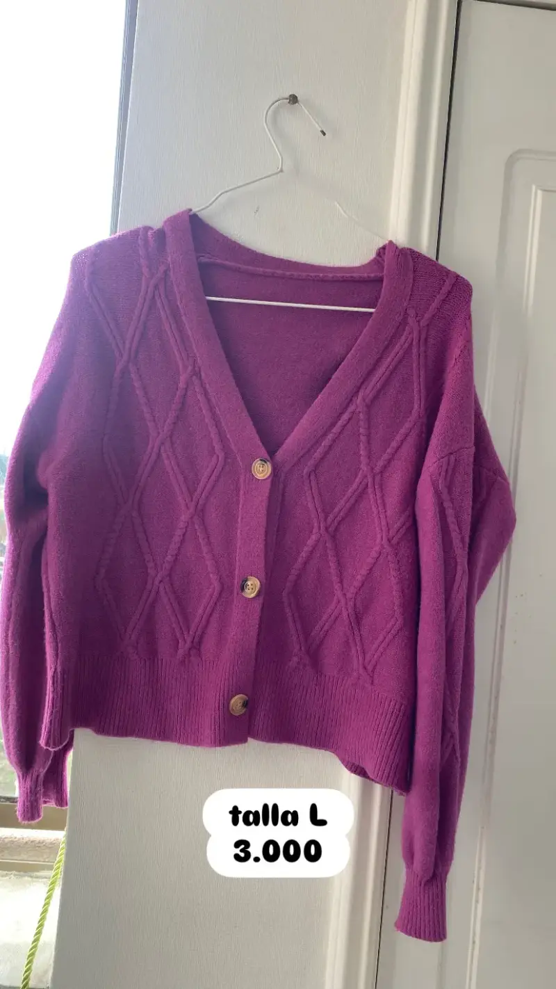 Cardigan morado de lana talla L